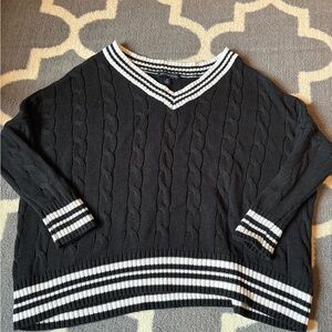 American Eagle Outfitters Black and White V-Neck Sweater